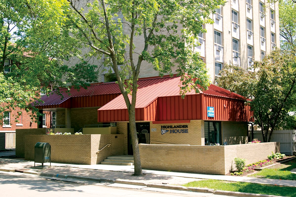 Highlander Apartments Exterior